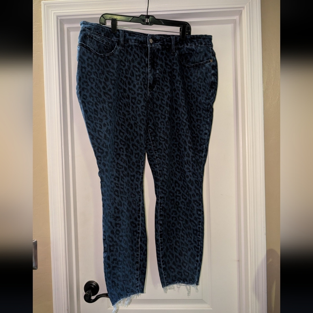 Judy Blue Dark Blue Leopard Skinny Jeans Size 22W